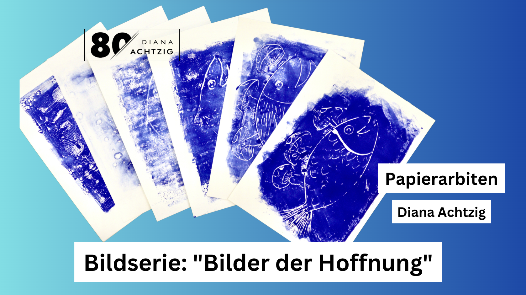 Die Serie „Bilder der Hoffnung“ vereint Blaudrucke und Monotypien zu einer modernen, tief spirituellen Interpretation christlicher Symbolik. In leuchtendem Ultramarinblau schafft Diana Achtzig einzigartige Einmaldrucke, die Schutz, Glaube und Hoffnung in präziser Handarbeit sichtbar werden lassen – jedes Blatt ein unwiederholbares Unikat.